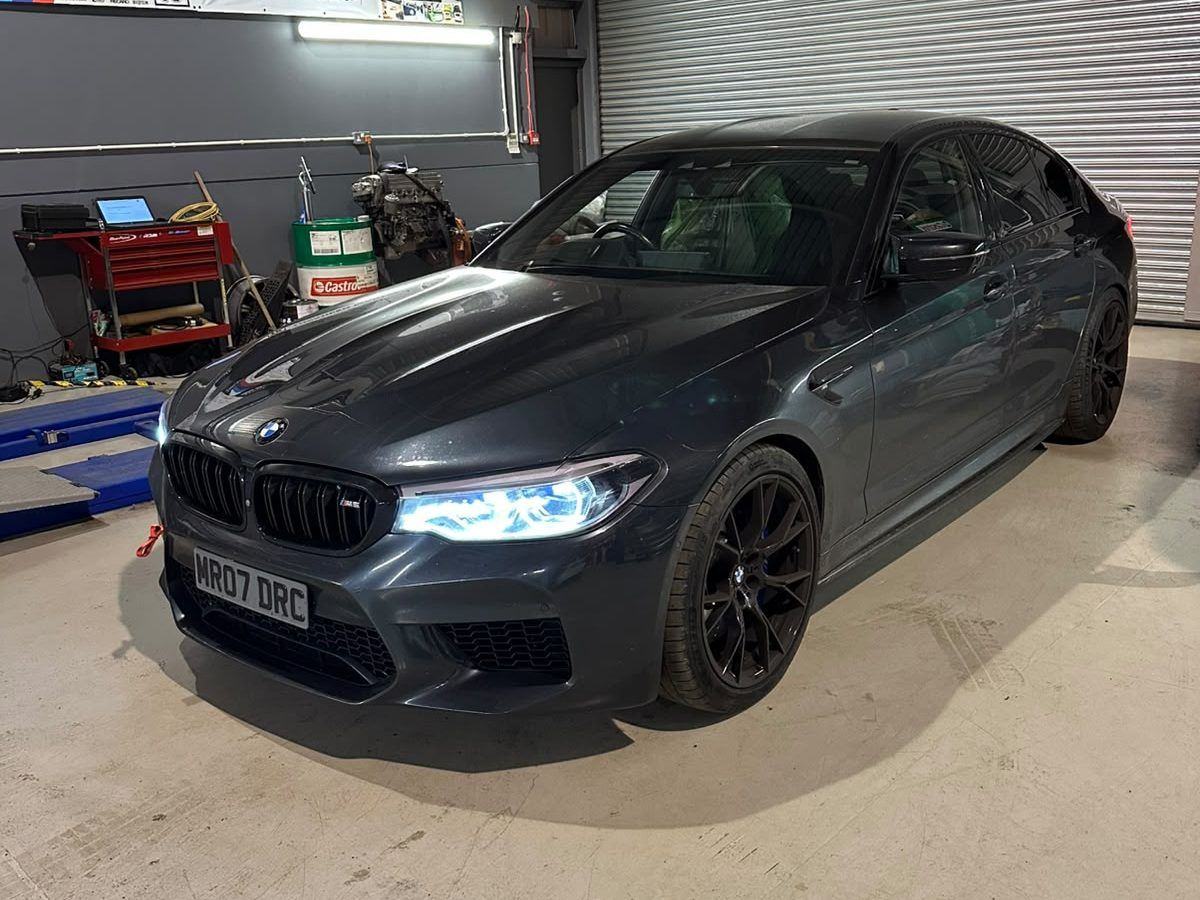 BMW M5 (F90) in the RDM workshop